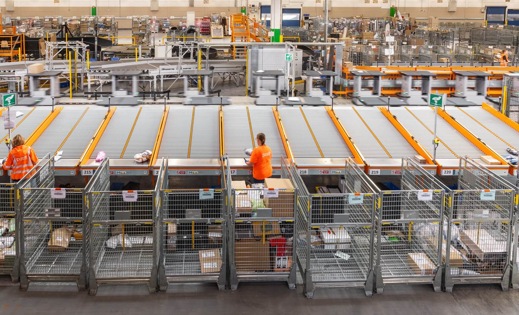 Fives’ AMR sorting solution for Posti in Seinäjoki logistics center